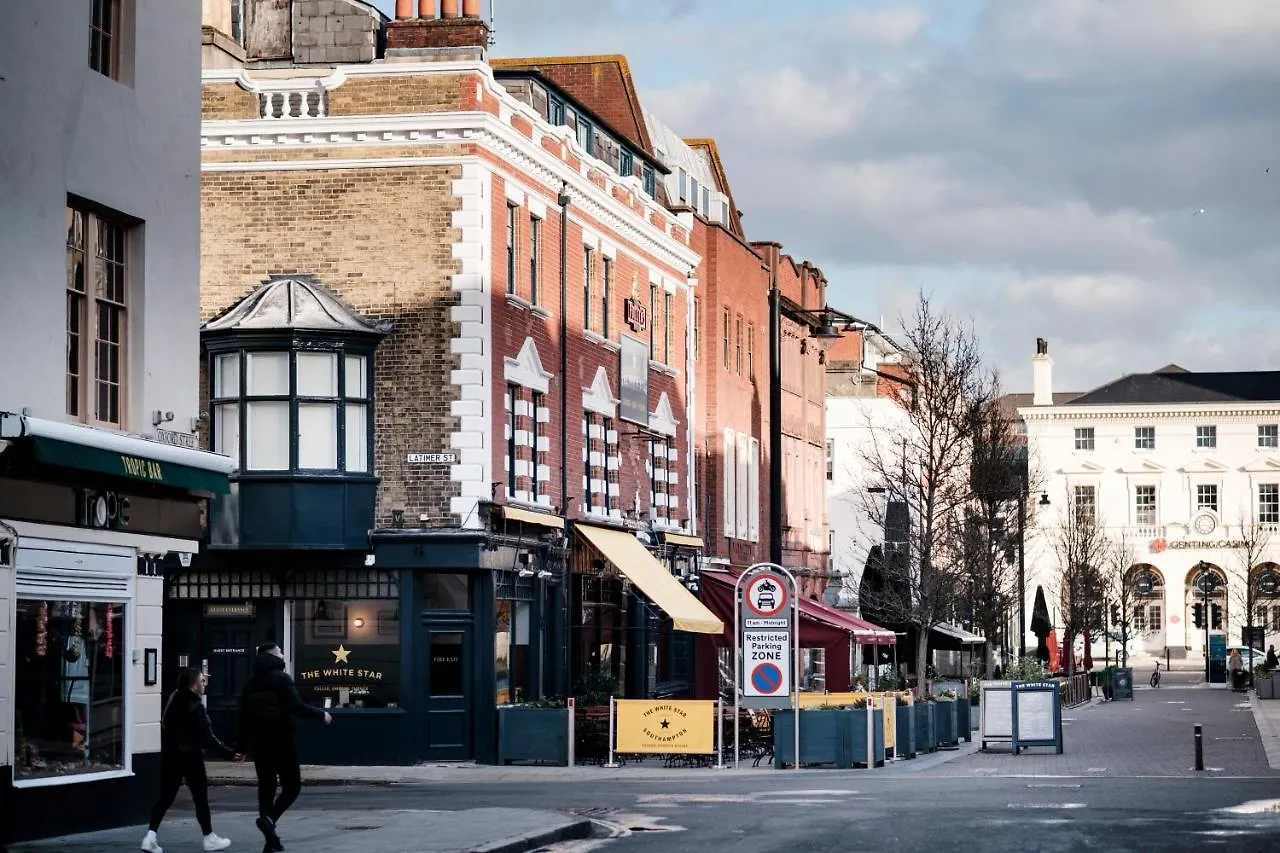 The White Star Tavern Саутгемптон 3*,  Великобритания